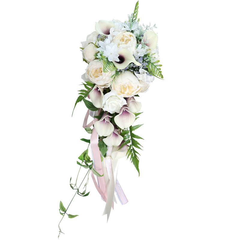 洋式の結婚花嫁の手に花の水滴の形をしています。|undefined