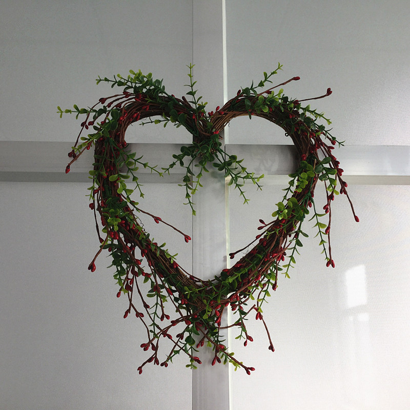 Simulation Red Mini Berry Heart-shaped Garland Peach Heart Green Plant Wreath Wedding Love Hanging Decoration Door Decoration Wall Decoration Cross-Border