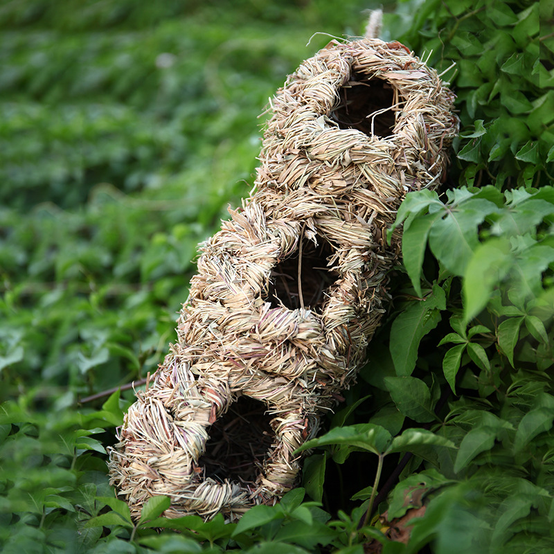 In stock cross-border hot Hummingbird House Hay hand-woven peanut hanging bird house outdoor garden decoration bird nest