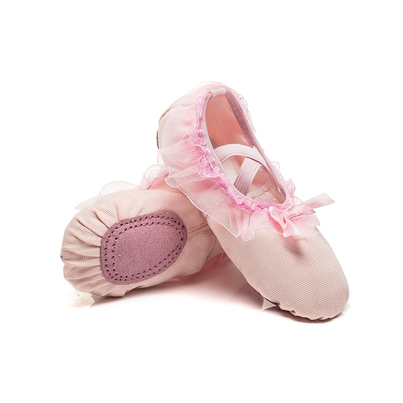 Factory wholesale lace-up-free lace bow children's dance shoes soft-soled ballet shoes for women