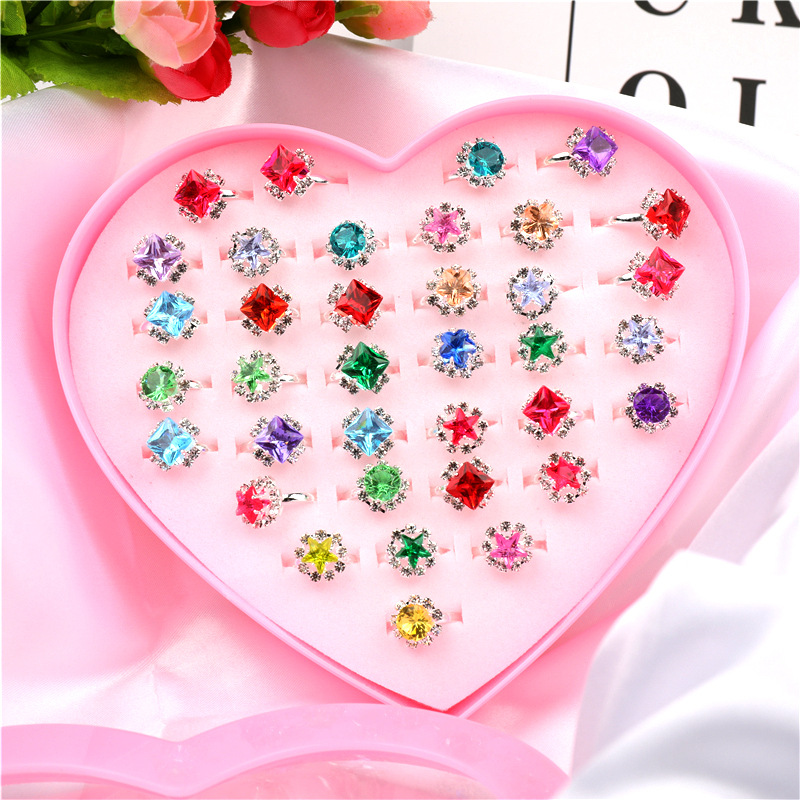 Factory direct Korean version of Yiwu jewelry children's resin ring toy girl jewelry kindergarten small gift wholesale