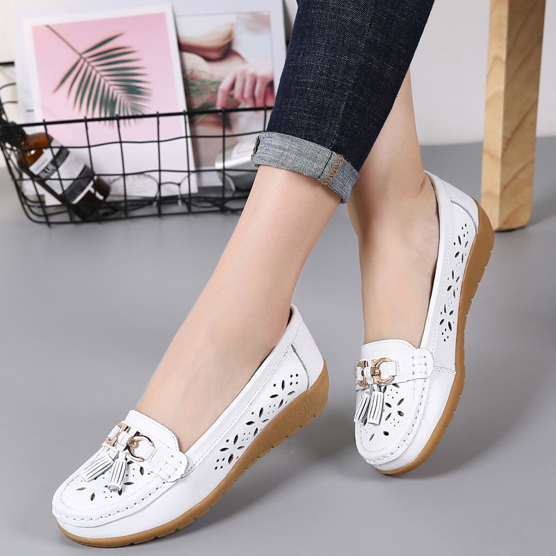Summer Women's Shoes Genuine Leather Mother Shoes Hollow Breathable Flat Shoes All-match Comfortable Soft-soled Women's Single-layer Shoes Large Size Shoes