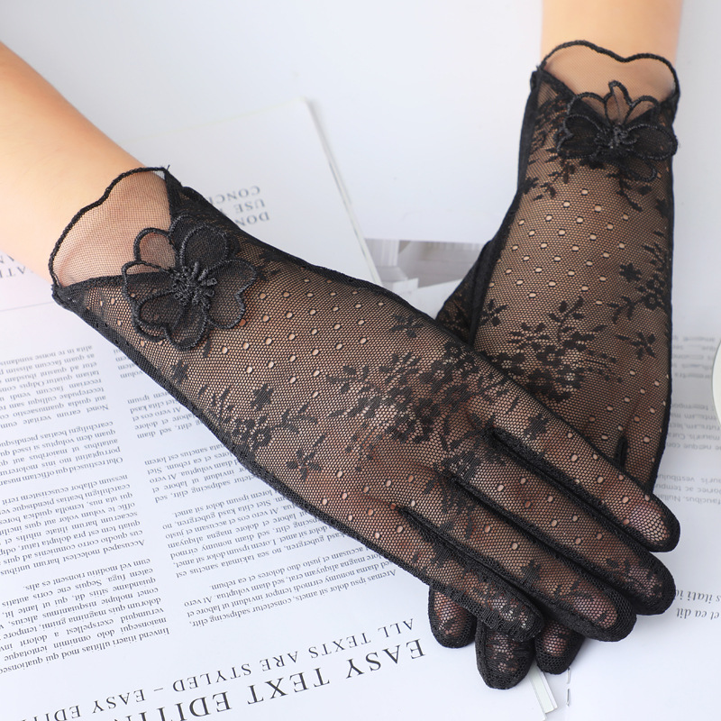 Summer thin ice silk gloves women's short thin outdoor cycling driving lace breathable touch screen sunscreen gloves wholesale