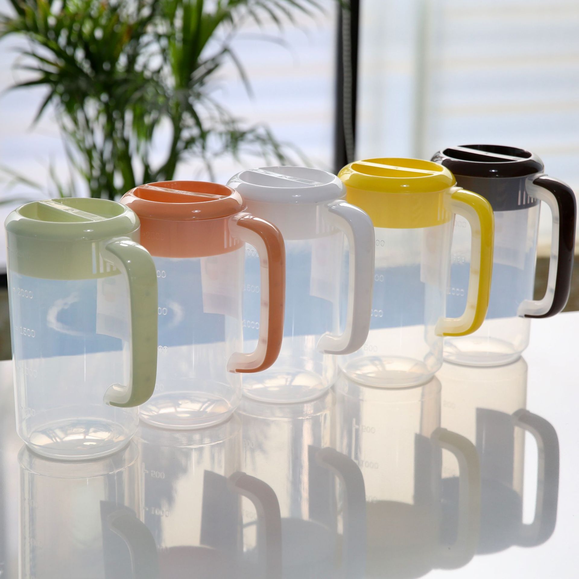 Cold Kettle with Scale Large Capacity Cold Kettle with Lid Ice Kettle Cold Kettle with Large Capacity Water Measuring Cup