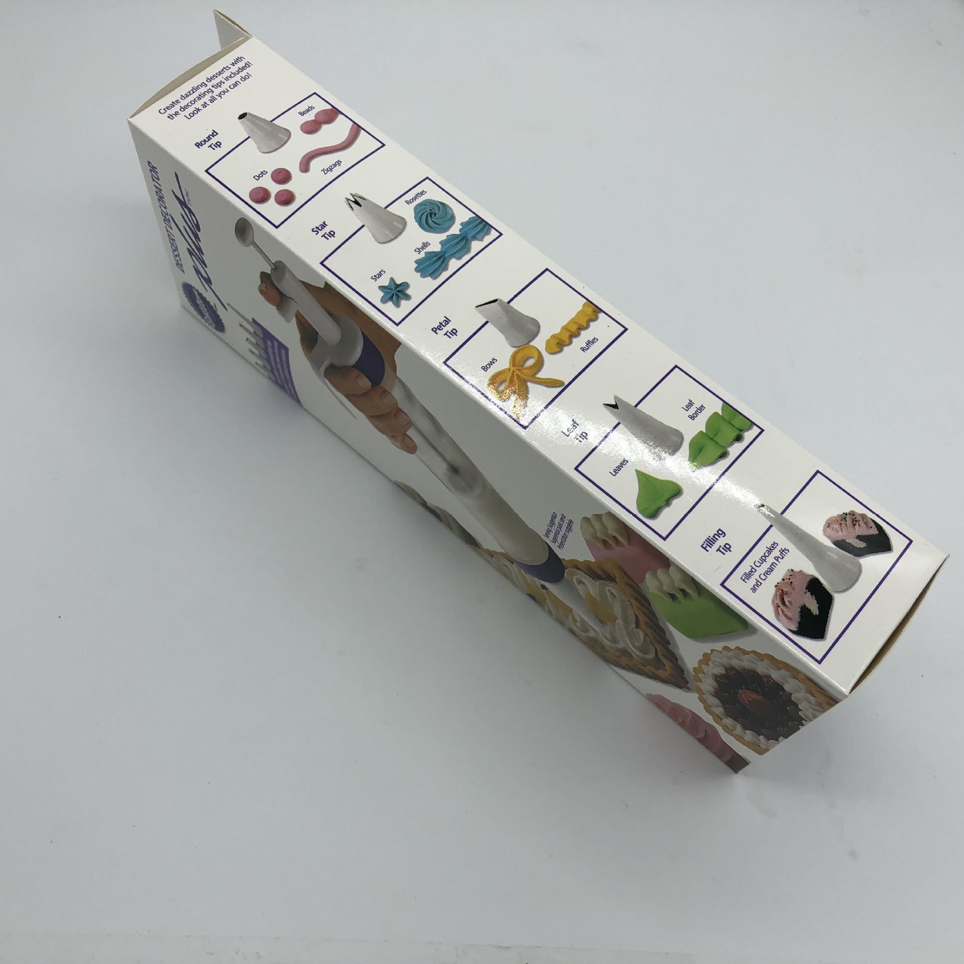 Decorating gun decorating nozzle suit cream cake squeezing tube cookie decorating baking tools one-piece delivery