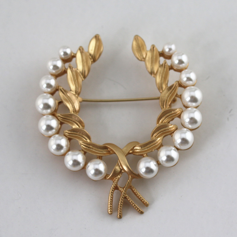 Retro European and American Style Brooch Matte Gold Inlaid Pearl Wheat Tree Simple Fashion Personalized Fog Gold Brooch for Women