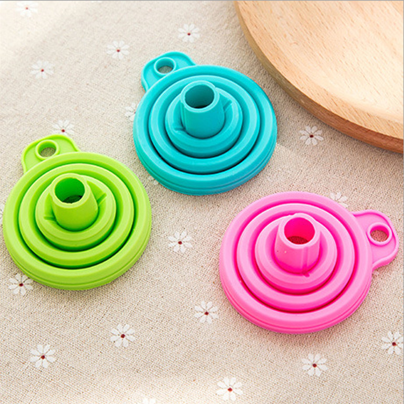 Creative Home Silicone Folding Telescopic Long Neck Funnel Kitchen Oil Leakage Creative Household Liquid Dispensing Fan Round Shape