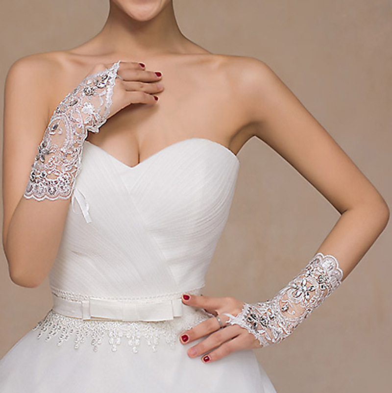 [Vente en gros directe d'usine] Nouveaux gants courts en dentelle et diamant pour les doigts, gants d'étiquette de mariage pour mariée_voghion.com