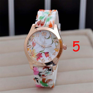 Fashion Silicone Watch Women Color Printed Flower Silicone Band Quartz Watch Bohemian Style Watch Women