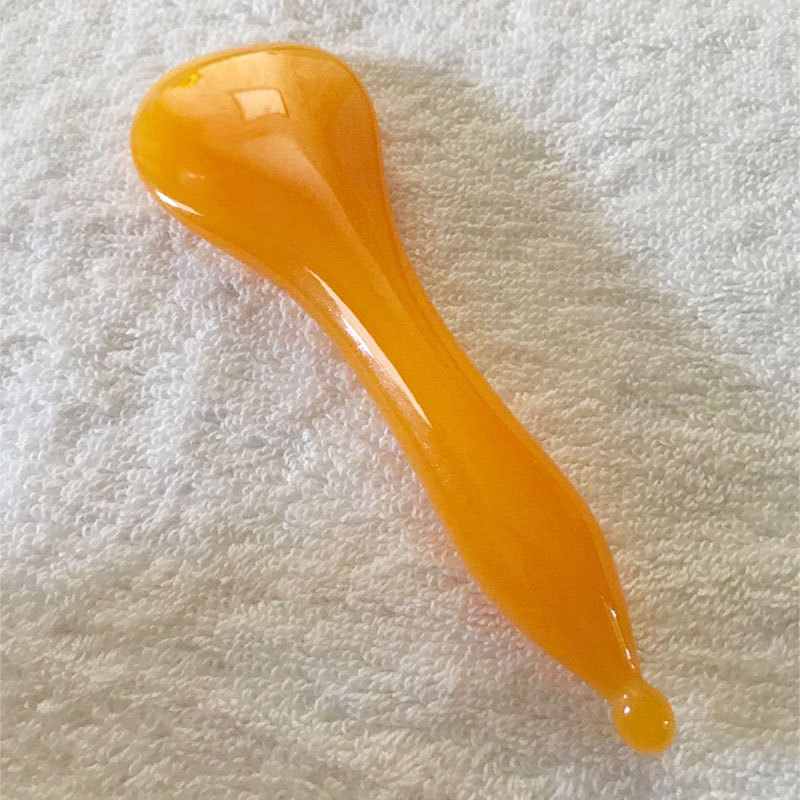 Resin beeswax massage scraping massage whole body eye massage pen waist massage scraping Meridian pen wholesale