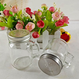 Factory direct 120ml handle seasoning bottle salt and pepper barbecue seasoning glass bottle with hole lid Pepper bottle wholesale