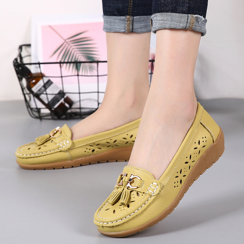 Summer Women's Shoes Genuine Leather Mother Shoes Hollow Breathable Flat Shoes All-match Comfortable Soft-soled Women's Single-layer Shoes Large Size Shoes