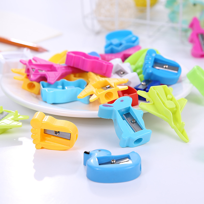T children cartoon animal pencil sharpener student pencil sharpener stationery wholesale geometric shape manual plastic pencil sharpener