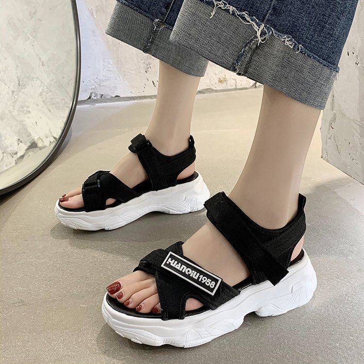 Sports Sandals Women's 2021 Summer New Flat Student Korean-style All-match Thick Bottom Platform Cyber Celebrity Casual Beach Shoes