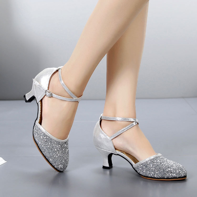 Lu Yishan New Latin dance shoes women's adult mid heel square dance shoes soft bottom flash gold modern dance shoes