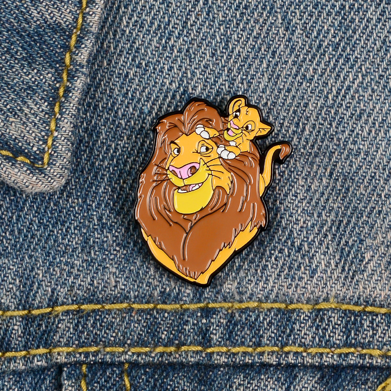影視周邊獅子王卡通胸針學生可愛背包帆布包別針小獅子王金屬徽章