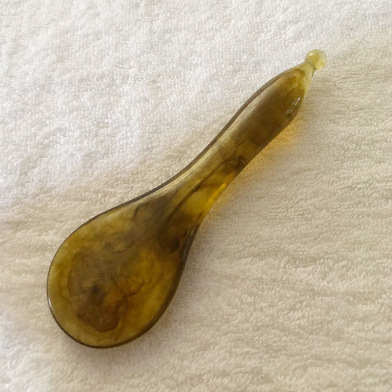 Resin beeswax massage scraping massage whole body eye massage pen waist massage scraping Meridian pen wholesale