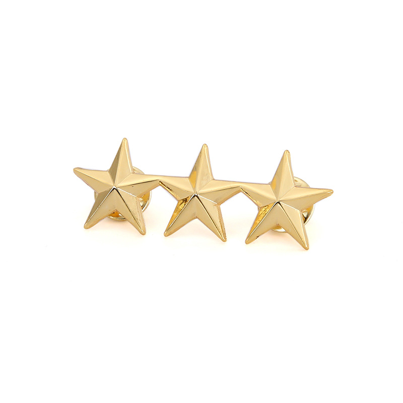 A large number of in stock five-pointed star metal badge excellent staff star badge badge personality badge factory wholesale
