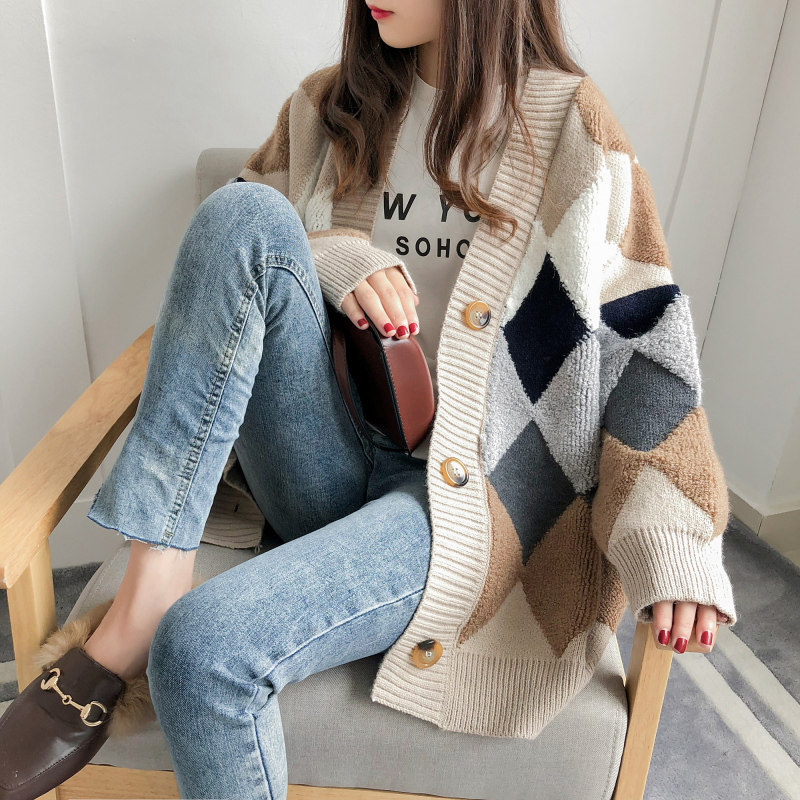 Autumn and Winter mid-length women's diamond loose towel embroidered contrast color knitted sweater comfortable casual cardigan coat lazy style