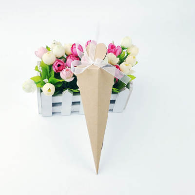 New ice cream pointed vertebral triangle wedding candy box gift packaging gift paper box multi-color wholesale