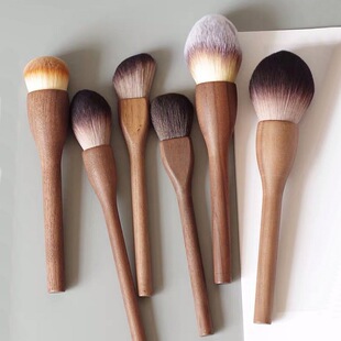 Walnut series fiber wool powder brush honey powder brush seamless foundation brush blush brush cosmetic brush Cangzhou makeup brush