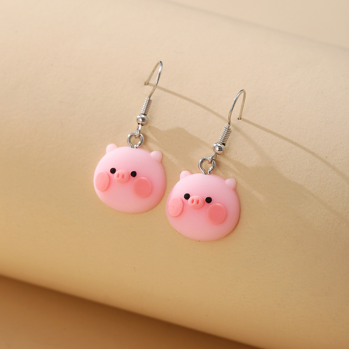 5187601 Han Zhishang new pink and tender pig earrings creative simple cute earrings wholesale