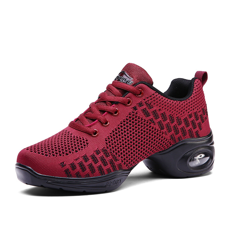 Yang Liping Square Dance Shoes for the Elderly Dance Shoes Mother Red Dance Shoes Women's Summer 2021 New Soft Sole
