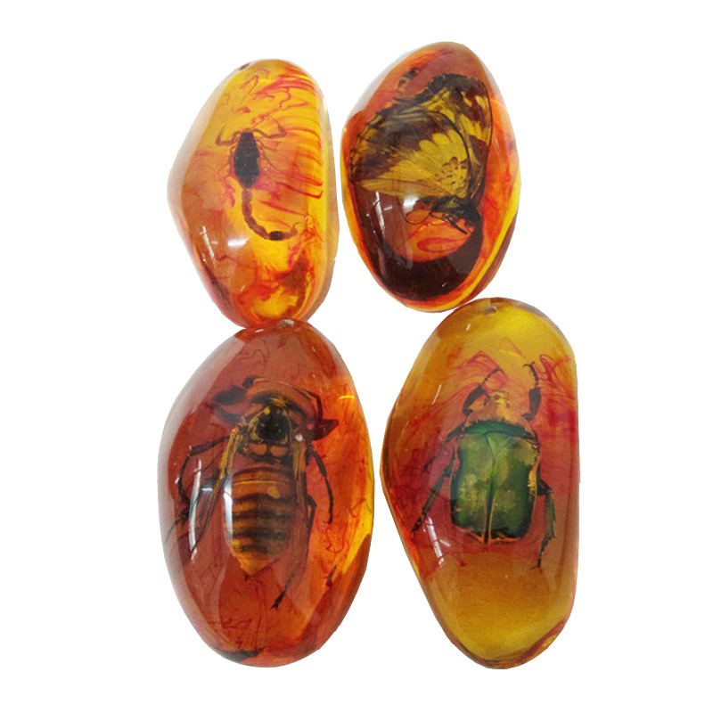 Fluorescent Stone-Shaped Real Specimen Insect Amber Running Jianghu New Strange Conformal Resin Amber Pendant Pendant Pomper Pendant