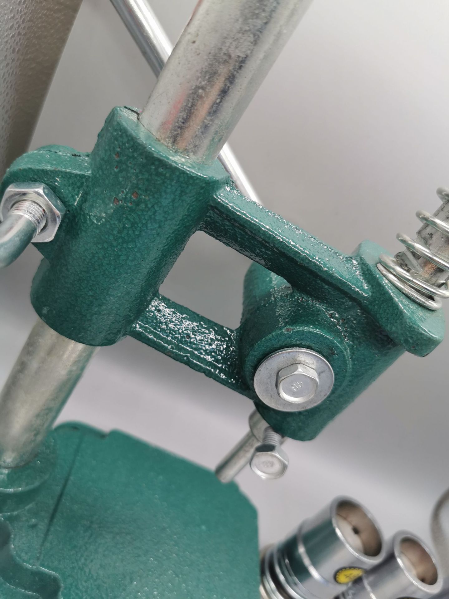 Buckle machine set buckle aluminum bottom button machine hand press including machine cloth buckle grinding ordinary bread buckle