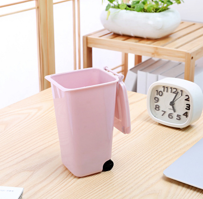 Hot selling plastic storage bucket desktop trash can Creative multifunctional pen holder desktop flip sundries bucket pen holder 2