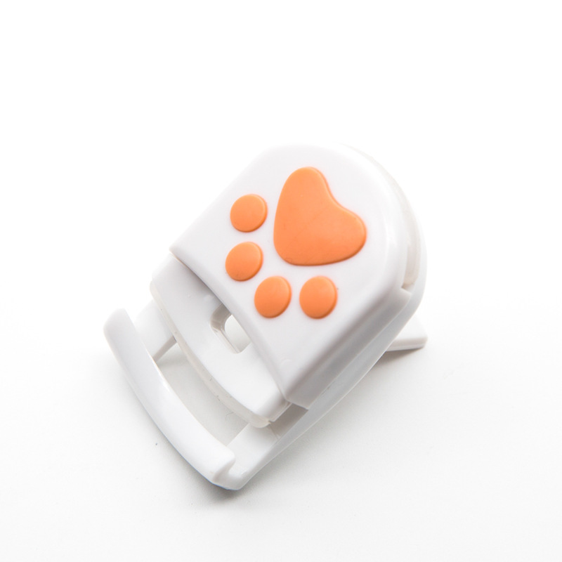 In stock wholesale mini eyelash curler white bear claw eyelash curler portable Novice source manufacturer cross-border Cat Claw