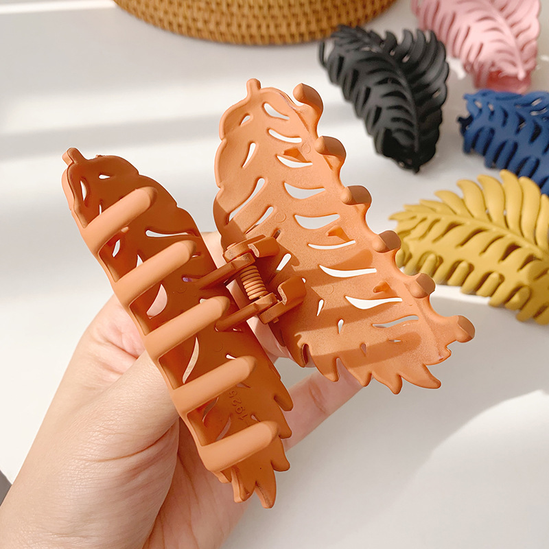 Korean style leaf hairpin frosted hair clip ball head updo versatile practical hairpin female hair grip headdress factory direct sales