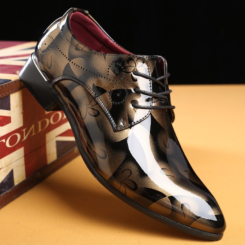 Men's 2023 Pointed Toe Large Size Foreign Trade Leather Shoes Bright Leather Fashion Business Dress New Wedding Shoes European and American Casual Leather Shoes