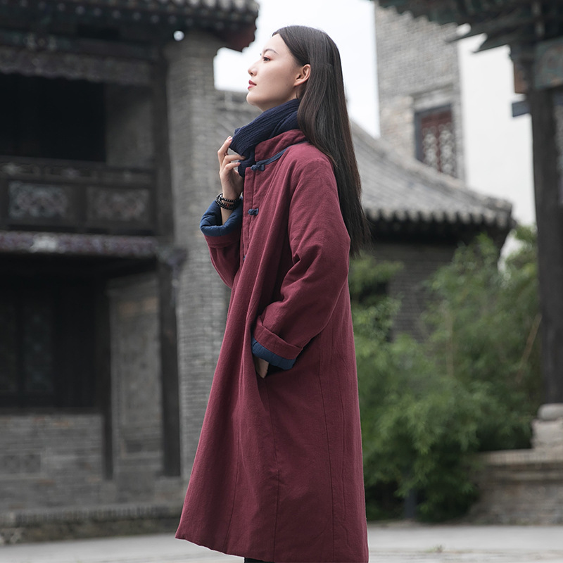 2023 Winter Neue Vintage Chinesischen Stil Vertikale Kragen Chinesischen Stil Kontrast Farbe Platte Schnalle Mittellange Baumwolle gefütterte Jacke Leinen Lose Baumwolle-pad_voghion.com