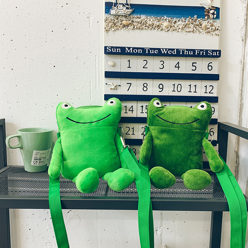 2023 New Korean Style Funny Little Frog Crossbody Bag Cartoon Doll Bag Cute Plush Doll Shoulder Bag