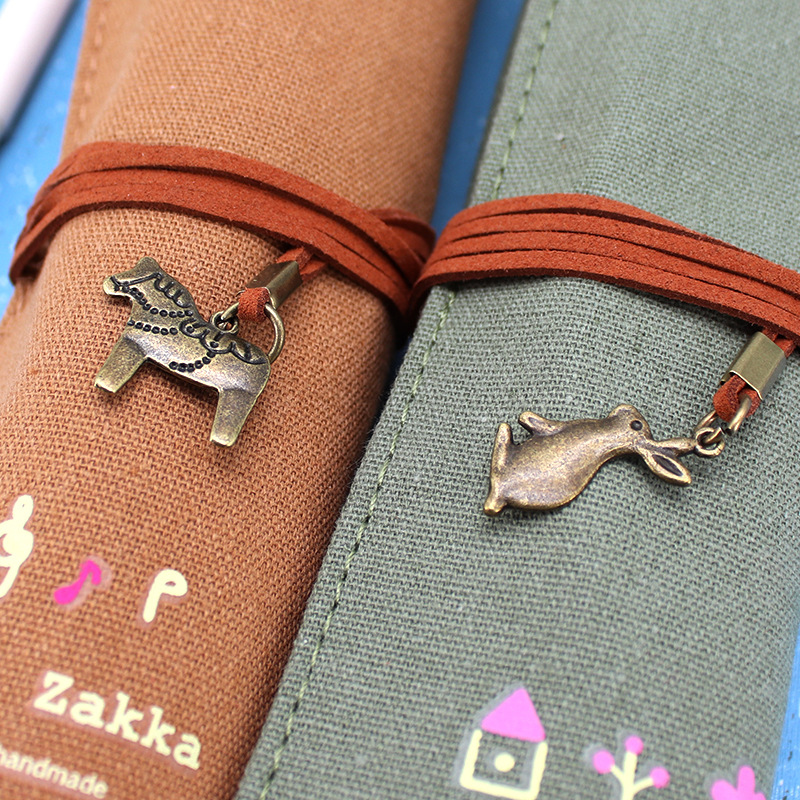 Factory direct Korean small fresh cotton retro roll pencil case creative student canvas stationery bag pen curtain