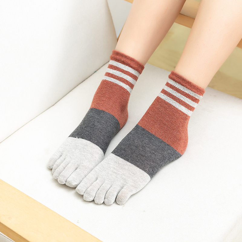 Spring and Autumn Five-finger Socks Women's Colored Cotton Short Mid-length Socks Striped Sweat-absorbent Student Toe Socks Korean Style Cute Five-toe Socks