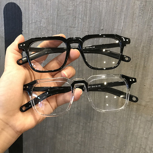 ins Super Fire Red Riding Book with Small Box Black Thick Frame 2019 New Available Myopia Anti-Blue Glasses Frame