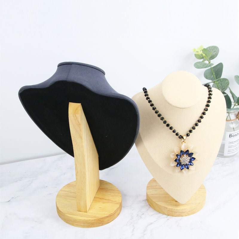 In stock fashion European and American style beech wood portrait neck jewelry necklace display rack jewelry rack display props home