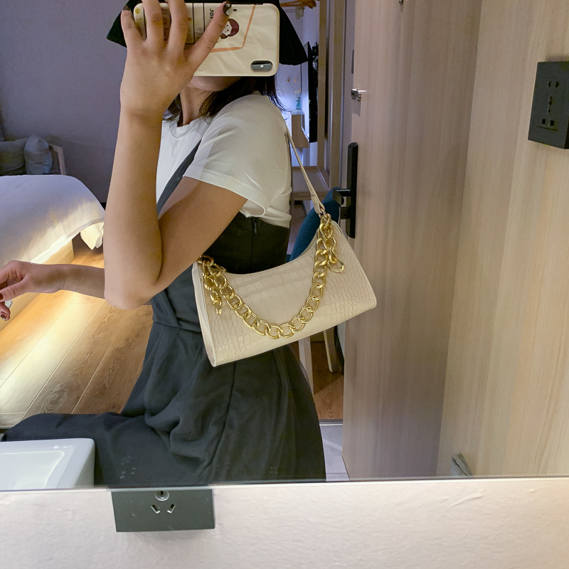 Factory Direct Women's Bag Chain Bag Shoulder Underarm Bag All-match ins Ladies Bag Atmospheric Internet Celebrity Crossbody Small Bag