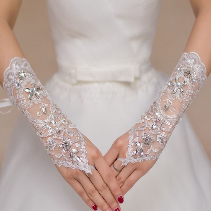 [Vente en gros directe d'usine] Nouveaux gants courts en dentelle et diamant pour les doigts, gants d'étiquette de mariage pour mariée_voghion.com