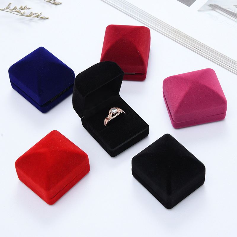 In stock wholesale high-end velvet spray jewelry box flocking ring stud earrings chest pin box jewelry packaging jewelry box wholesale