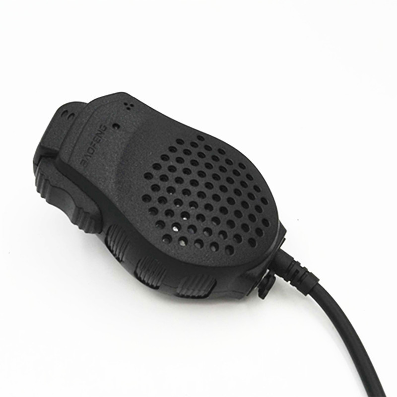 Wholesale baofeng baofeng walkie-talkie accessories dual launch hand microphone BF-8D82 walkie-talkie accessories customized