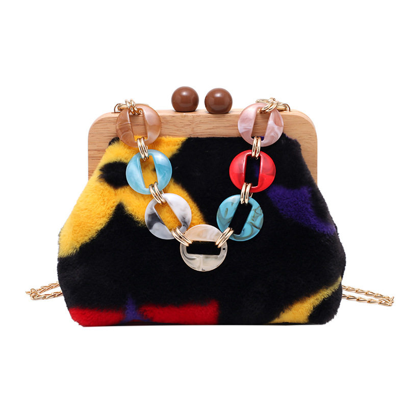 Instagram Style Plush Bag Women's 2020 Internet Popular Same Style Wooden Clip Women's Bag Acrylic Mao Mao Bag Crossbody Bag