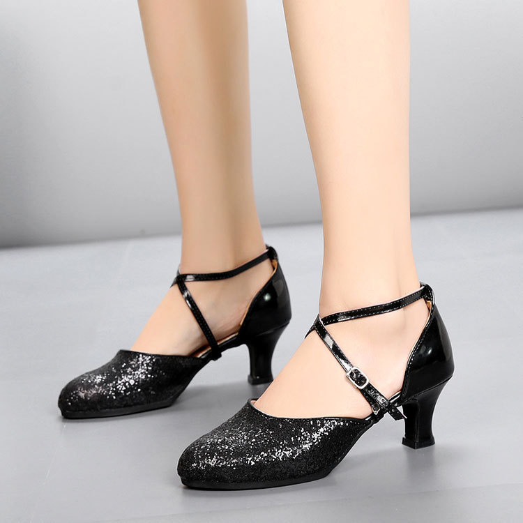 Lu Yishan Latin Dance Shoes Women's Adult Medium Low Heel Social Modern Dance Shoes Soft Bottom Square Dance Dancing Shoes