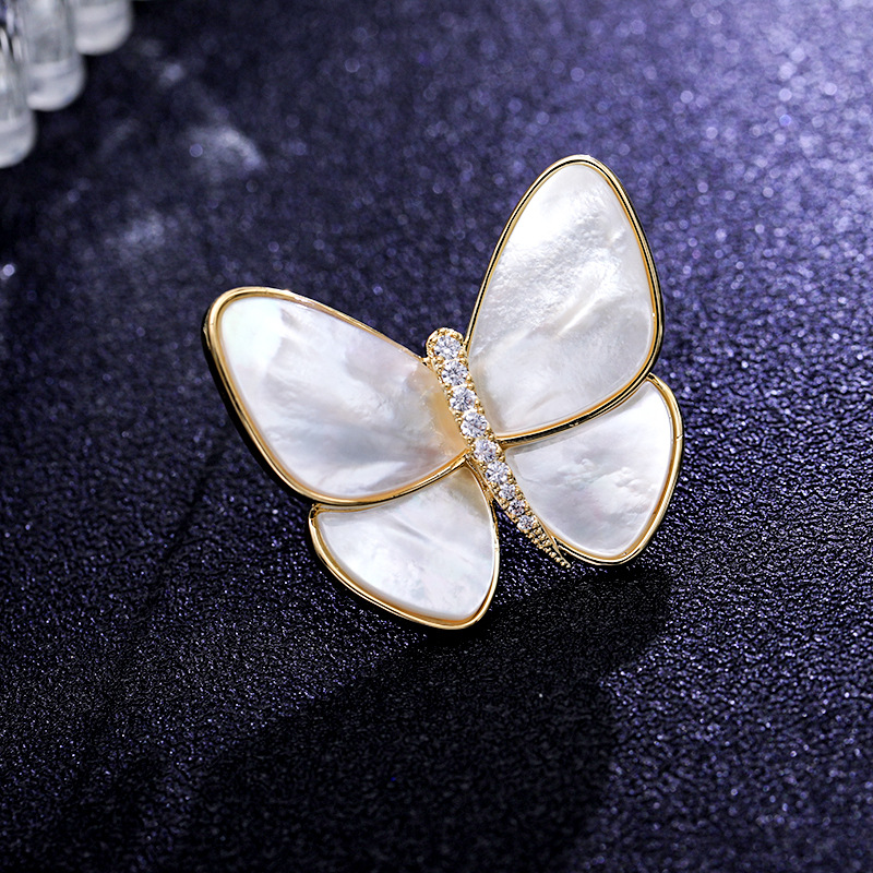 Cocoon-Breaking Butterfly Natural Shell Zircon Light Luxury Clothing Corsage Women's Elegant Anti-Light Pin Mother Shell Butterfly Brooch