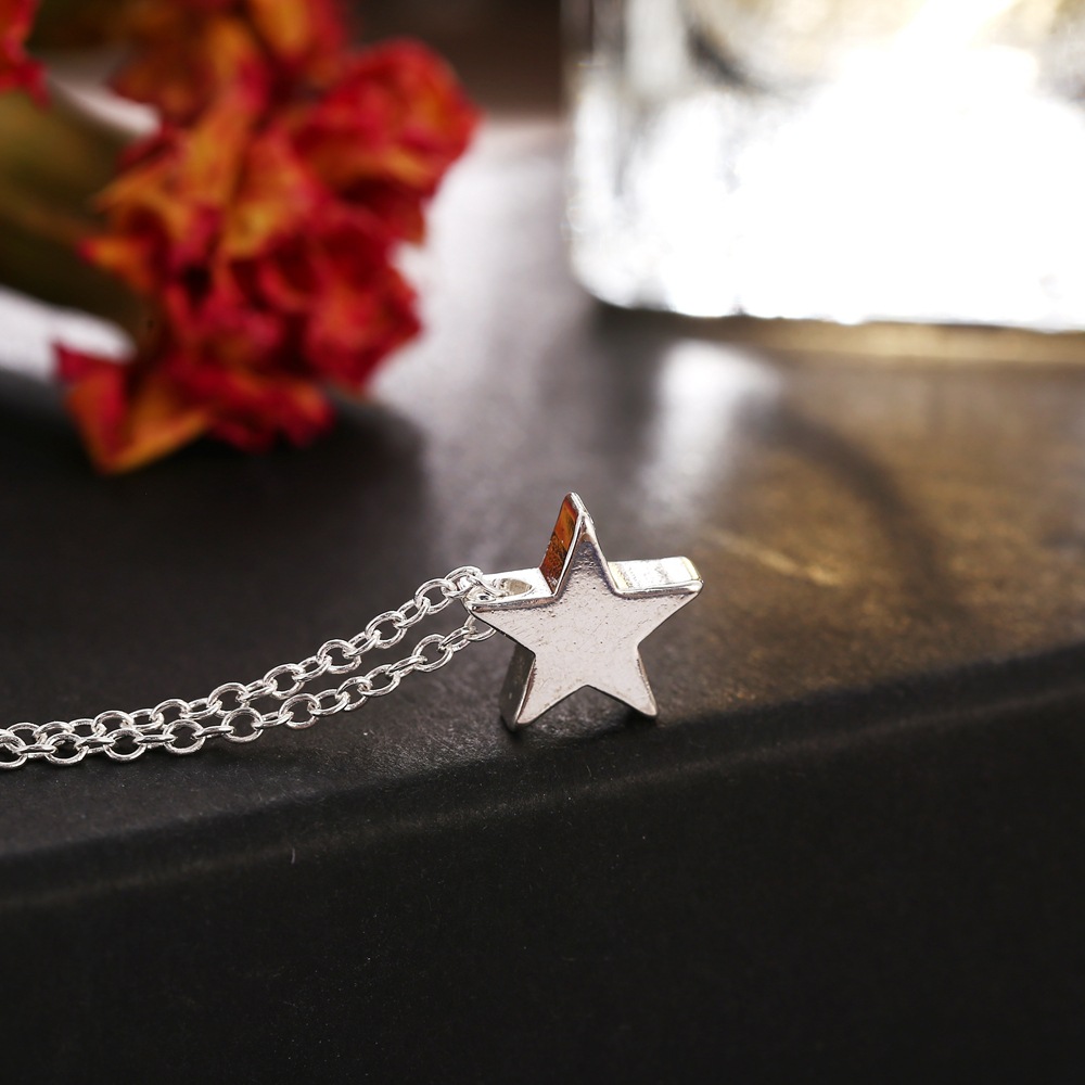 Neue hohle fünfzackige Stern Anhänger Halskette kreative Persönlichkeit Retro Legierung Perle Kette Schlüsselbein Kette Frauen_voghion.com