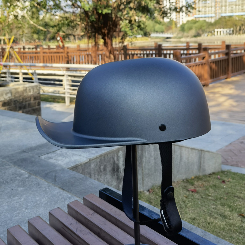 Cross-border Foreign Trade Version Retro DS Bandit Personality Baseball Cap Riding Scoop Helmet Duck Tongue Qiao Sao Indian Skiing