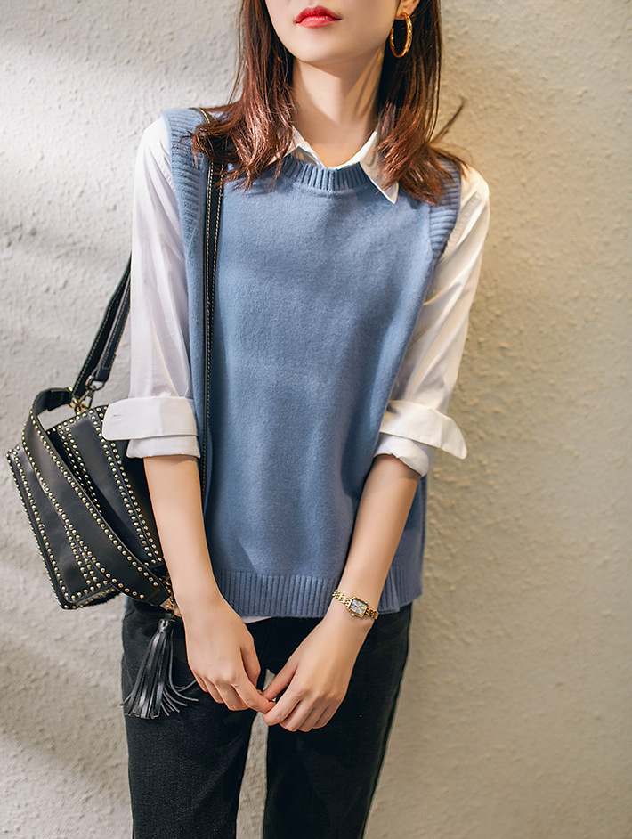 Spring and Autumn Knitted Vest Women's Wool Vest Outer Wear Sweater Outer Wear Short Pullover Round Neck Warm Knitted Waistcoat