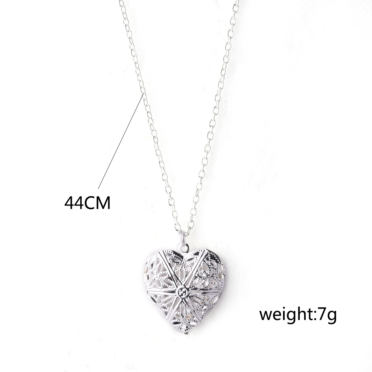 Han Ru's new spot love necklace can be opened hollow heart-shaped phase box jewelry European and American jewelry manufacturers spot